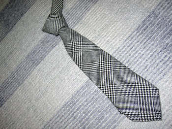 100104_necktie1.jpg